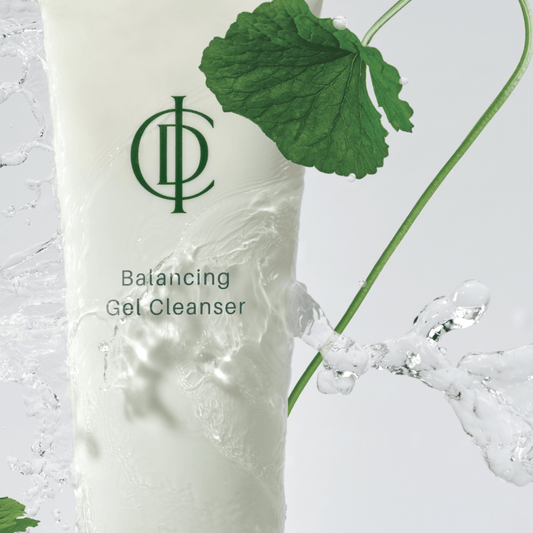 RIMAN ICD Balancing Gel Cleanser with splashes of water and green leaves, promoting hydrated and balanced skin.