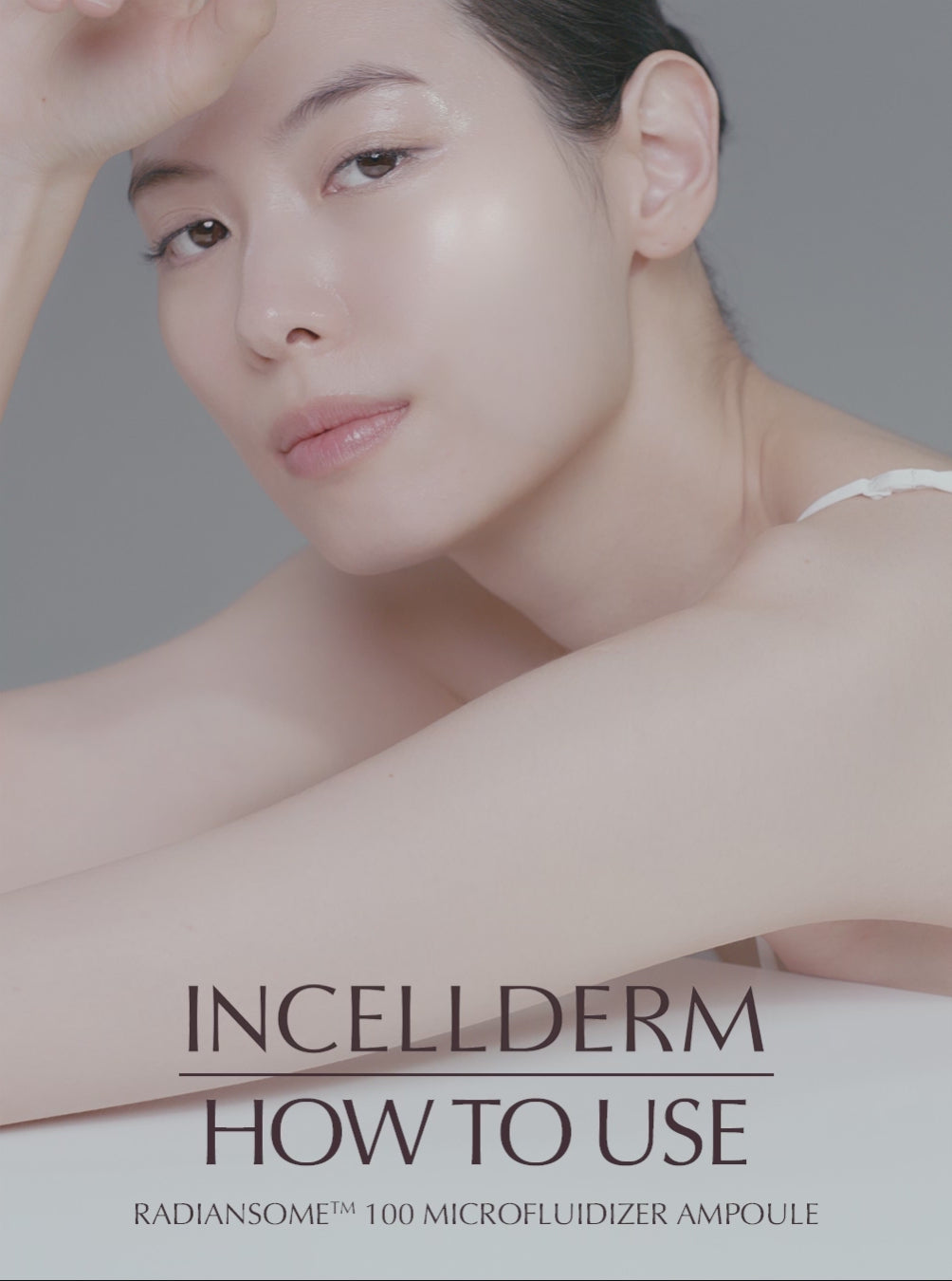 Model demonstrating how to use RADIANSOME 100 Microfluidizer Ampoule for glowing skin and hydration.