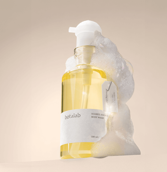 Suamel Nourishing Body Wash by Botalab in a bottle with bubbles, showcasing hydration and cleansing benefits.