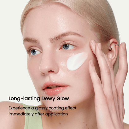 Model applying Biodance Skin Glow Essence Cream for a long-lasting dewy glow and glossy finish.