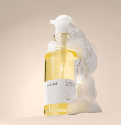Suamel Nourishing Body Wash by Botalab in a bottle with bubbles, showcasing hydration and cleansing benefits.